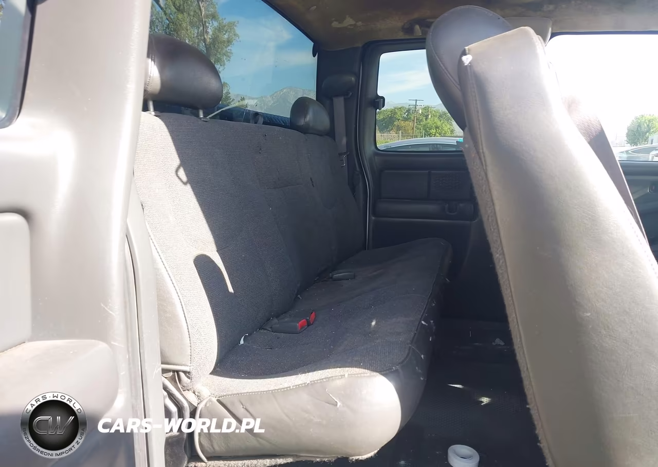 2003 Chevrolet Silverado 1500 VIN:1GCEC19V73E132746 - 8