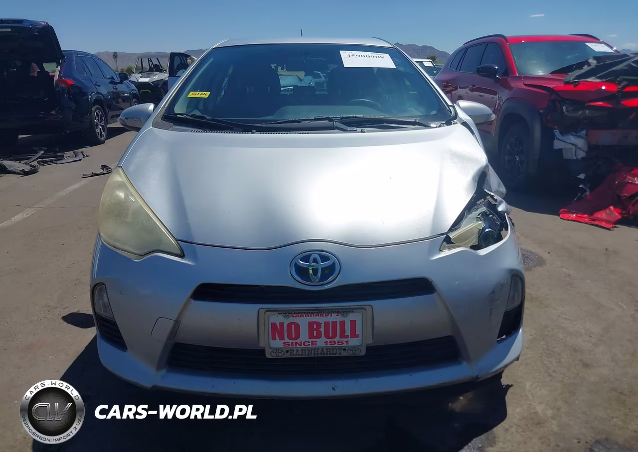 2013 Toyota Prius C Three VIN:JTDKDTB39D1549007 - 12