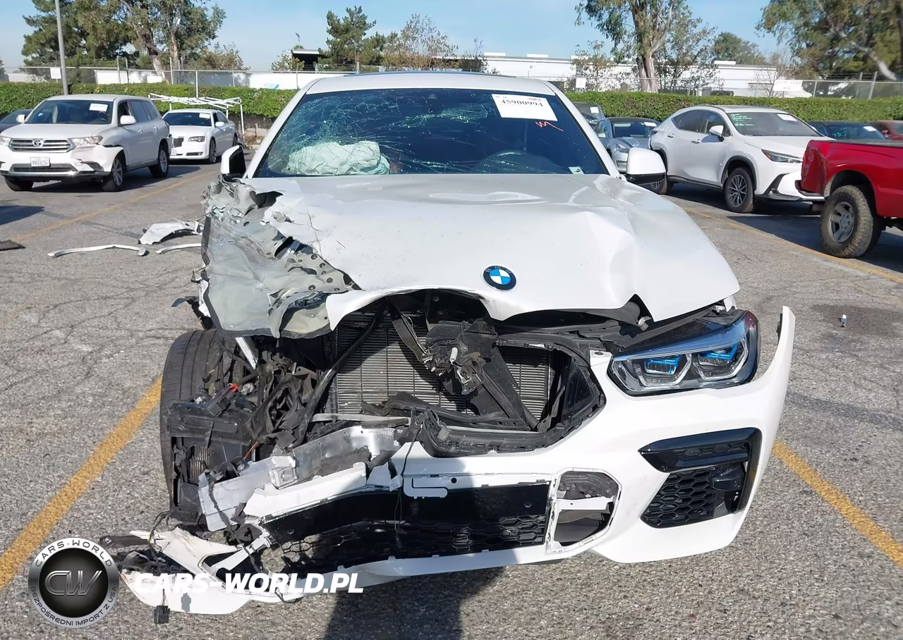 2022 BMW X6 xDrive40I VIN:5UXCY6C03N9J38136 - 13