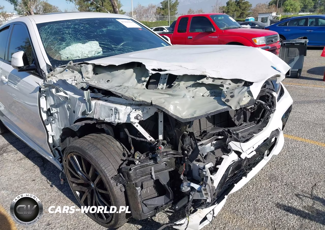 2022 BMW X6 xDrive40I VIN:5UXCY6C03N9J38136 - 6