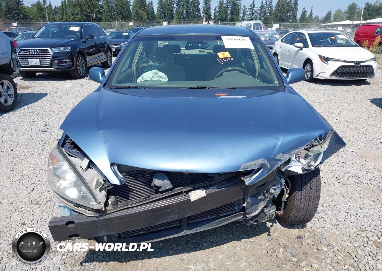 2003 Toyota Camry Le VIN:4T1BE32K33U185552 - 12