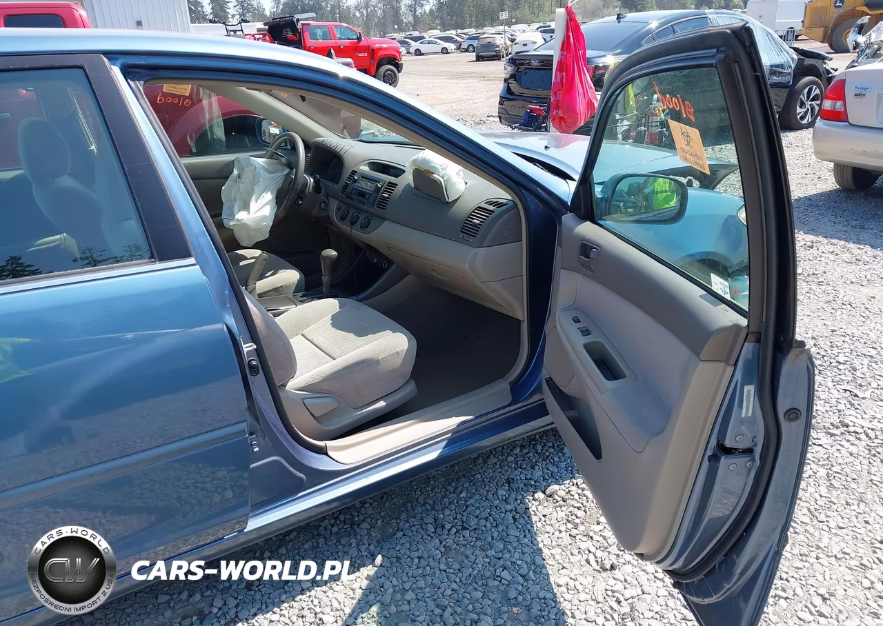2003 Toyota Camry Le VIN:4T1BE32K33U185552 - 5