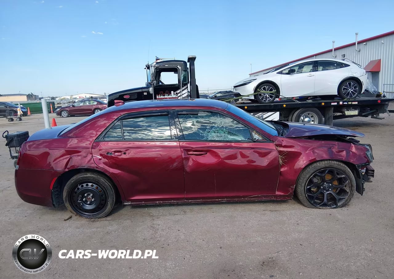 2021 Chrysler 300 300S VIN:2C3CCABG4MH525766 - 14
