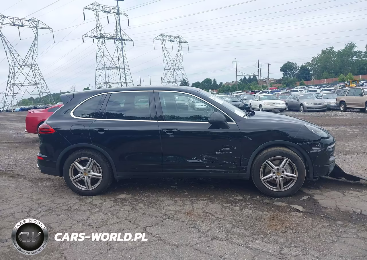 2017 Porsche Cayenne S VIN:WP1AB2A29HLA52195 - 13