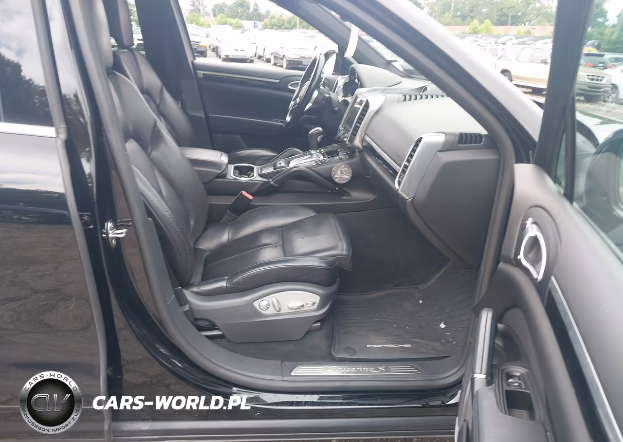 2017 Porsche Cayenne S VIN:WP1AB2A29HLA52195 - 5