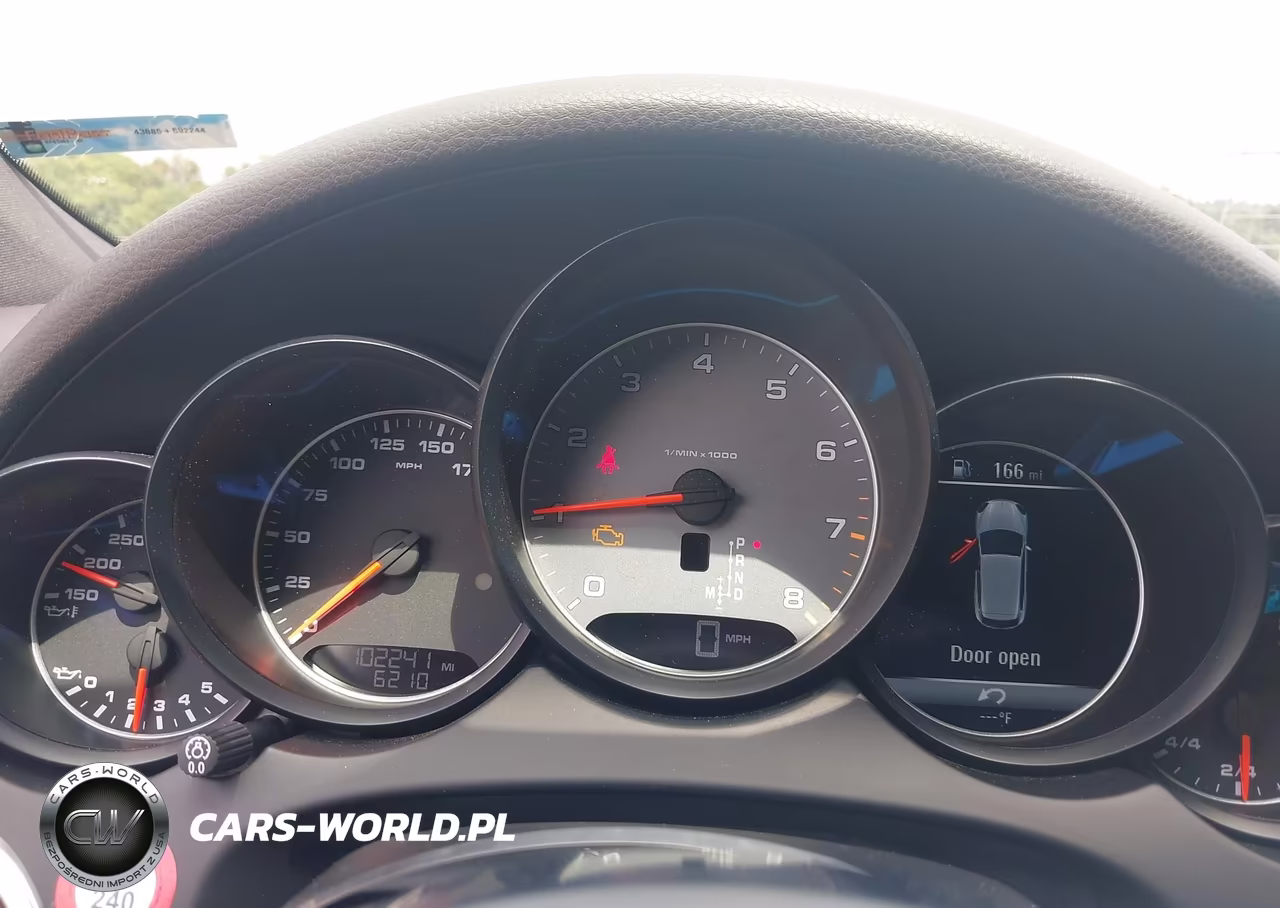 2017 Porsche Cayenne S VIN:WP1AB2A29HLA52195 - 7