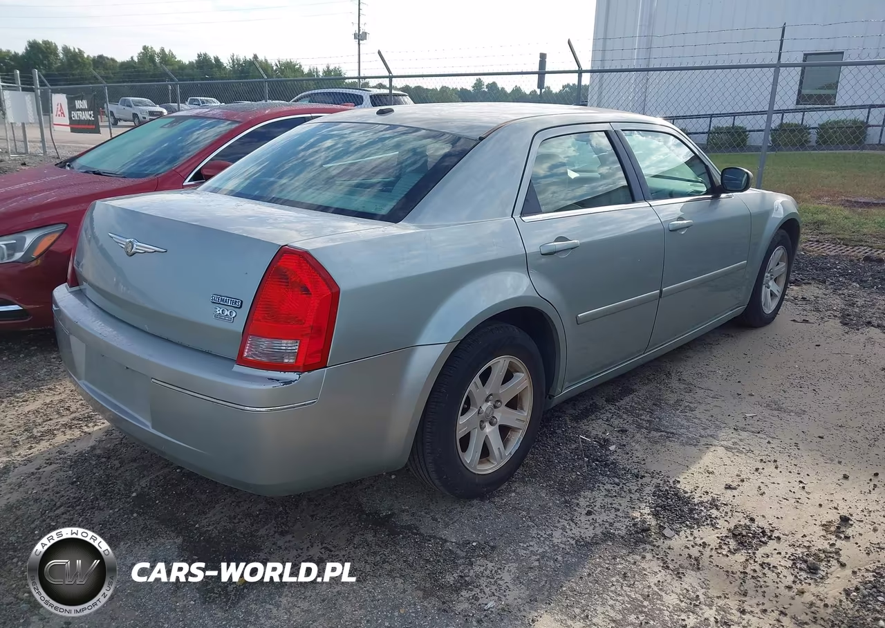 2006 Chrysler 300 Touring VIN:2C3KA53G46H493427 - 4