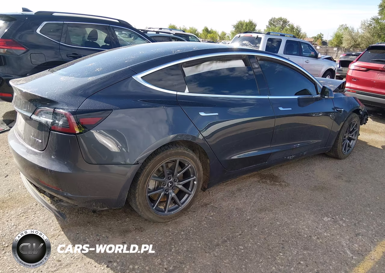 2018 Tesla Model 3 Long Range-Performance VIN:5YJ3E1EB0JF074987 - 4