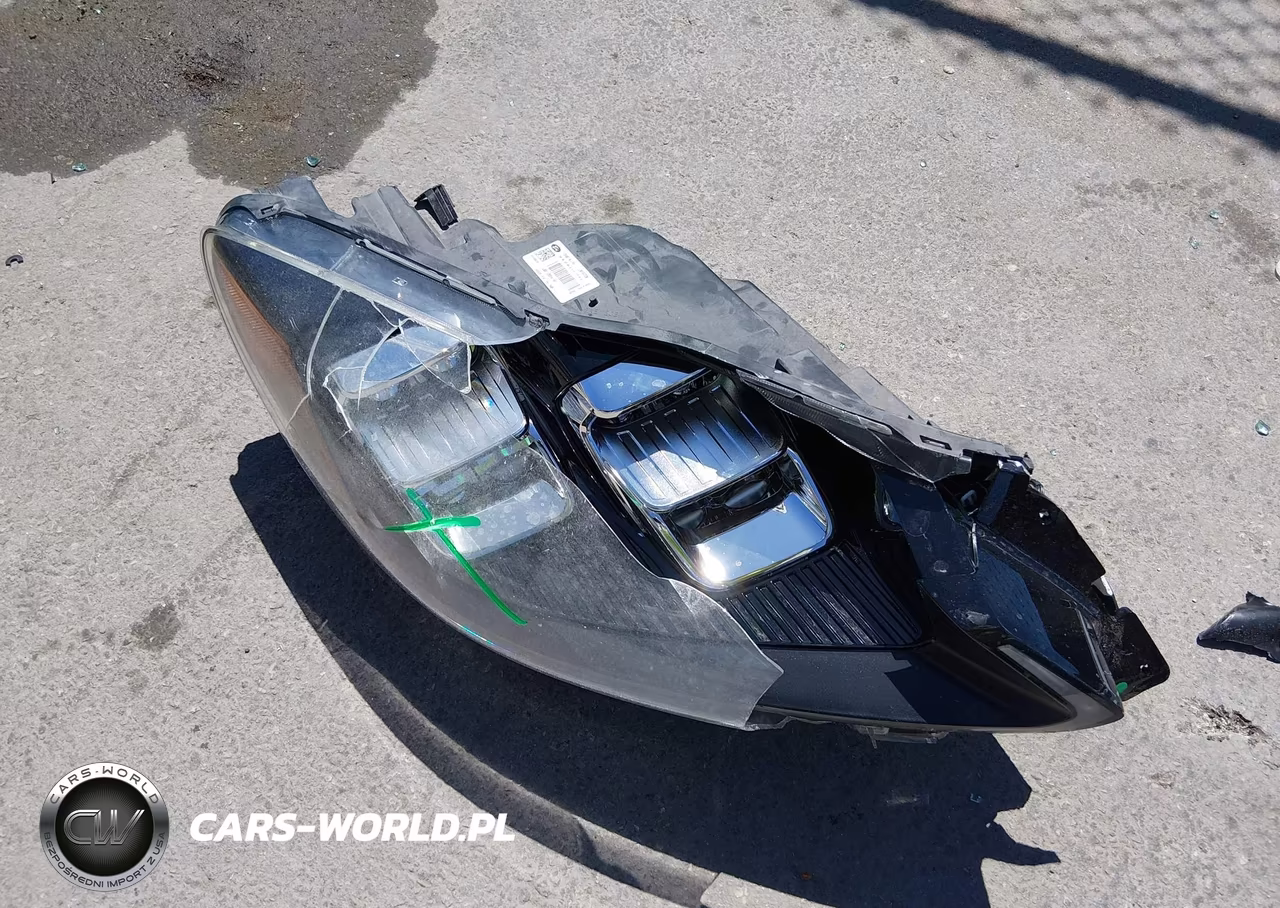 2020 Ford Escape Titanium Hybrid VIN:1FMCU0DZ2LUC09100 - 12