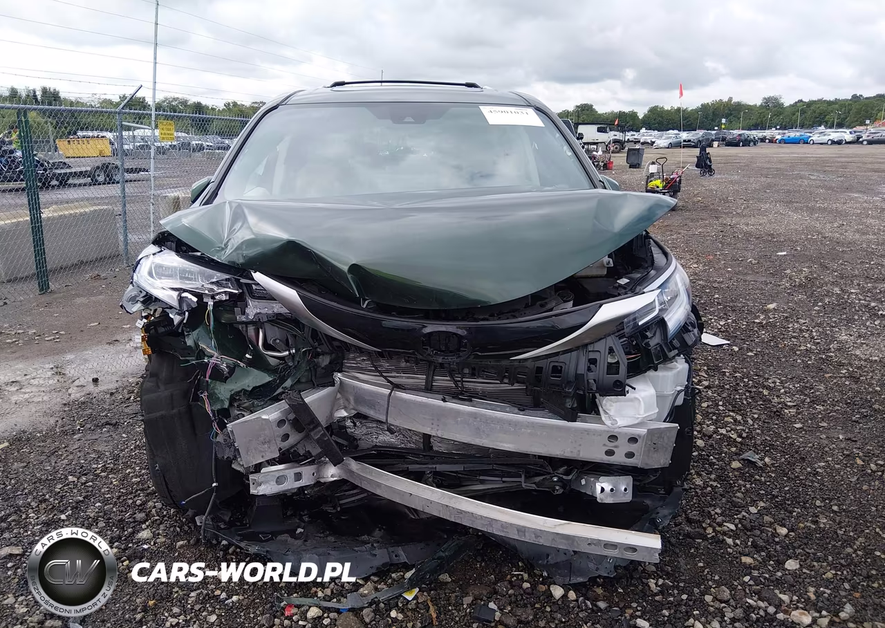 2024 Toyota Sienna Limited VIN:5TDZSKFC3RS130816 - 12