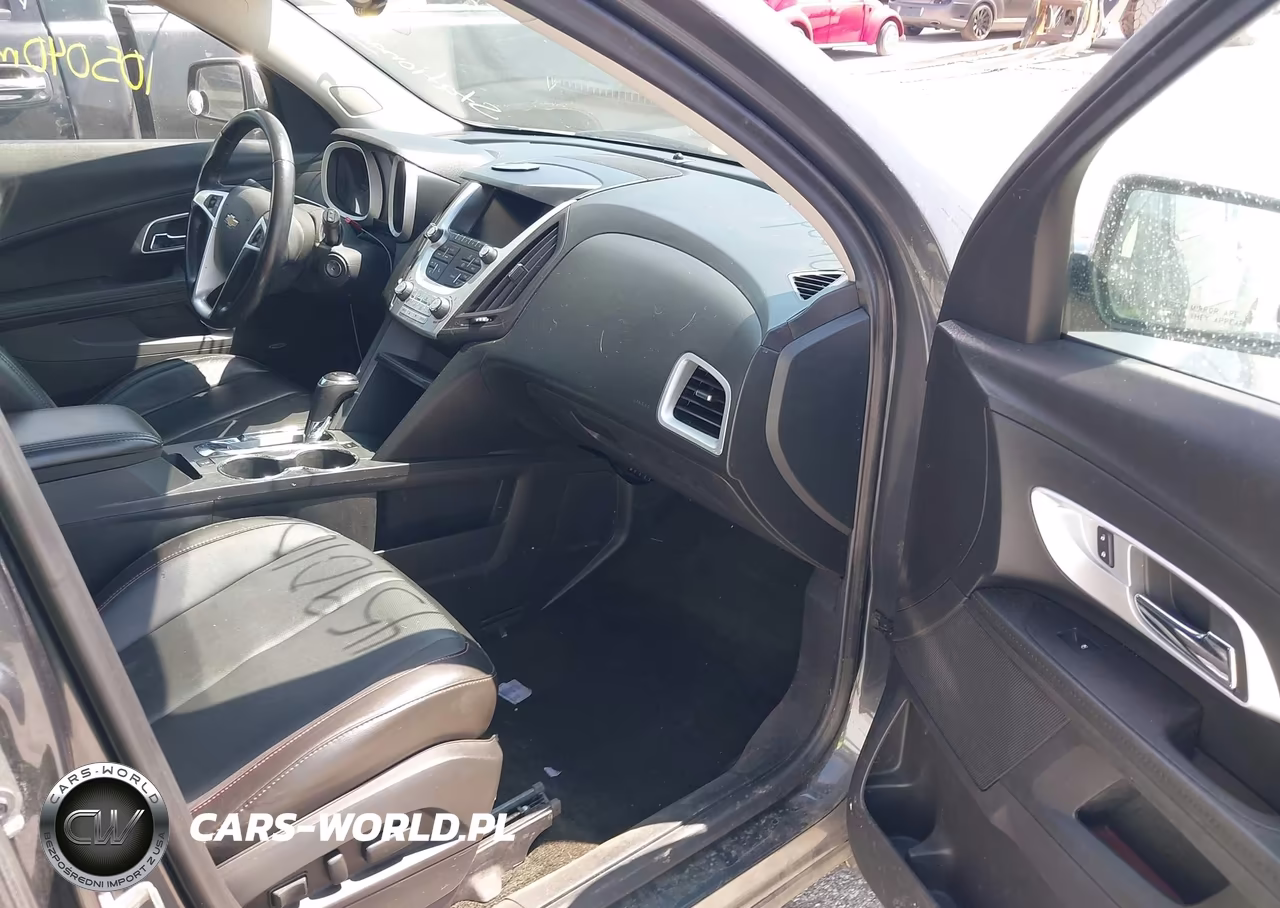 2017 Chevrolet Equinox Premier VIN:2GNALDEK3H1535229 - 5