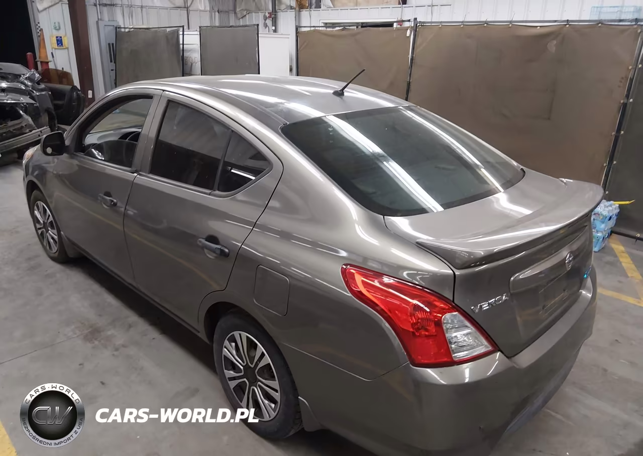 2015 Nissan Versa 1.6 S+ VIN:3N1CN7AP1FL954645 - 3