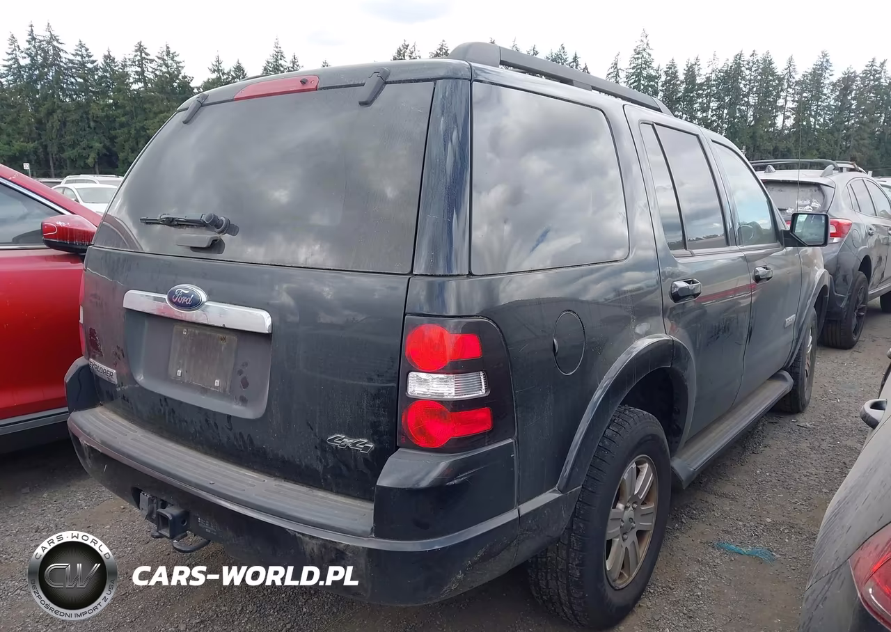 2008 Ford Explorer Xlt VIN:1FMEU73E08UB00688 - 4