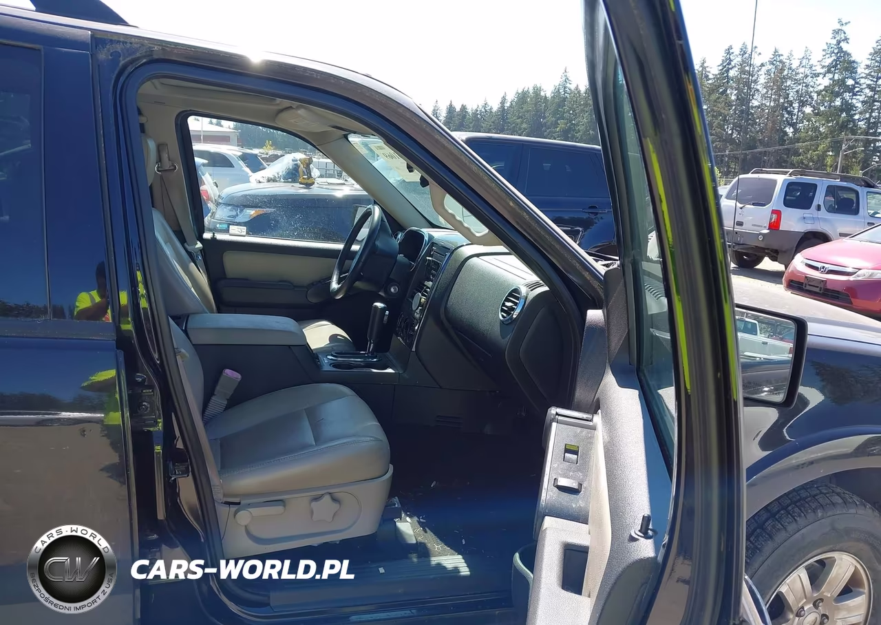 2008 Ford Explorer Xlt VIN:1FMEU73E08UB00688 - 5