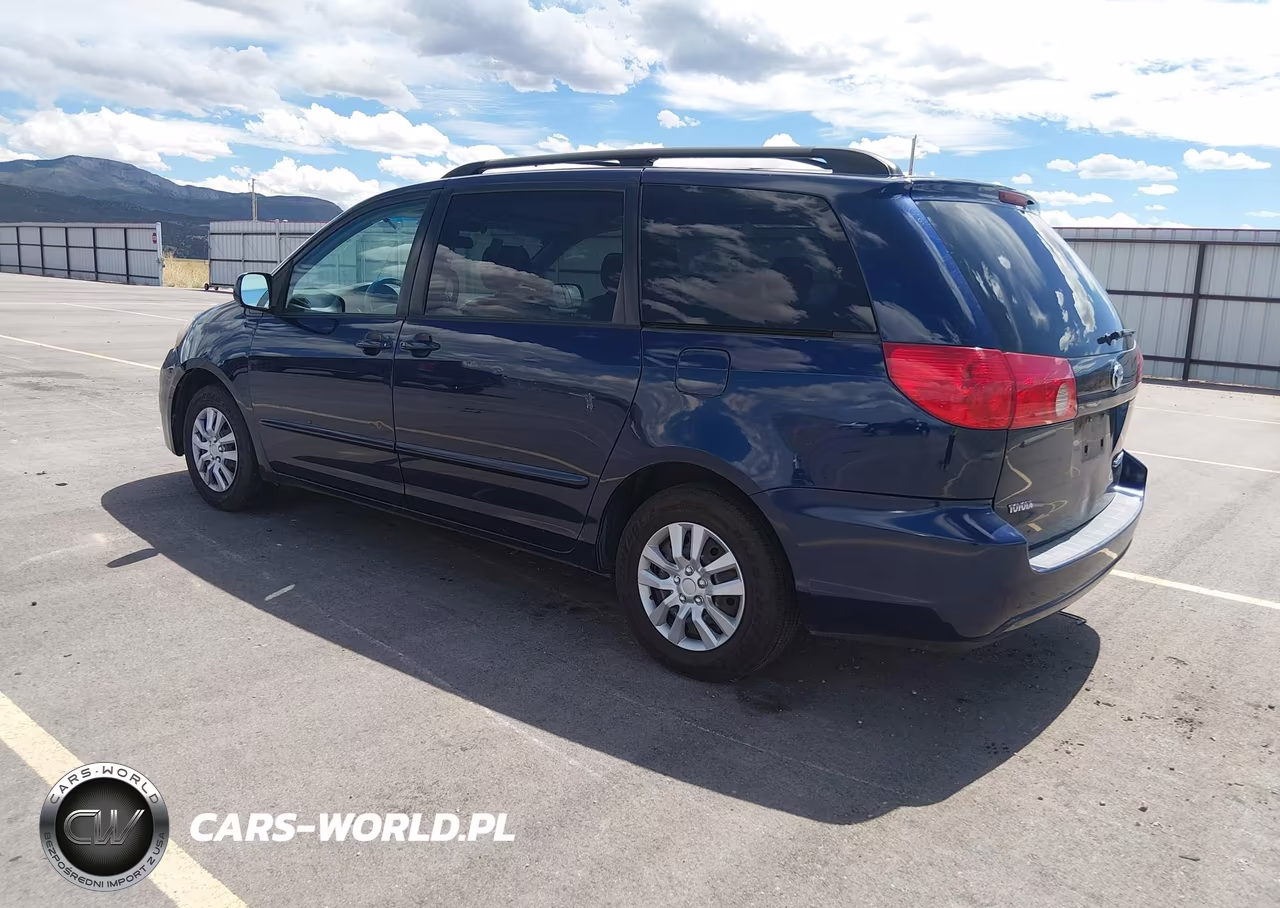 2007 Toyota Sienna Le VIN:5TDZK23CX7S002395 - 3