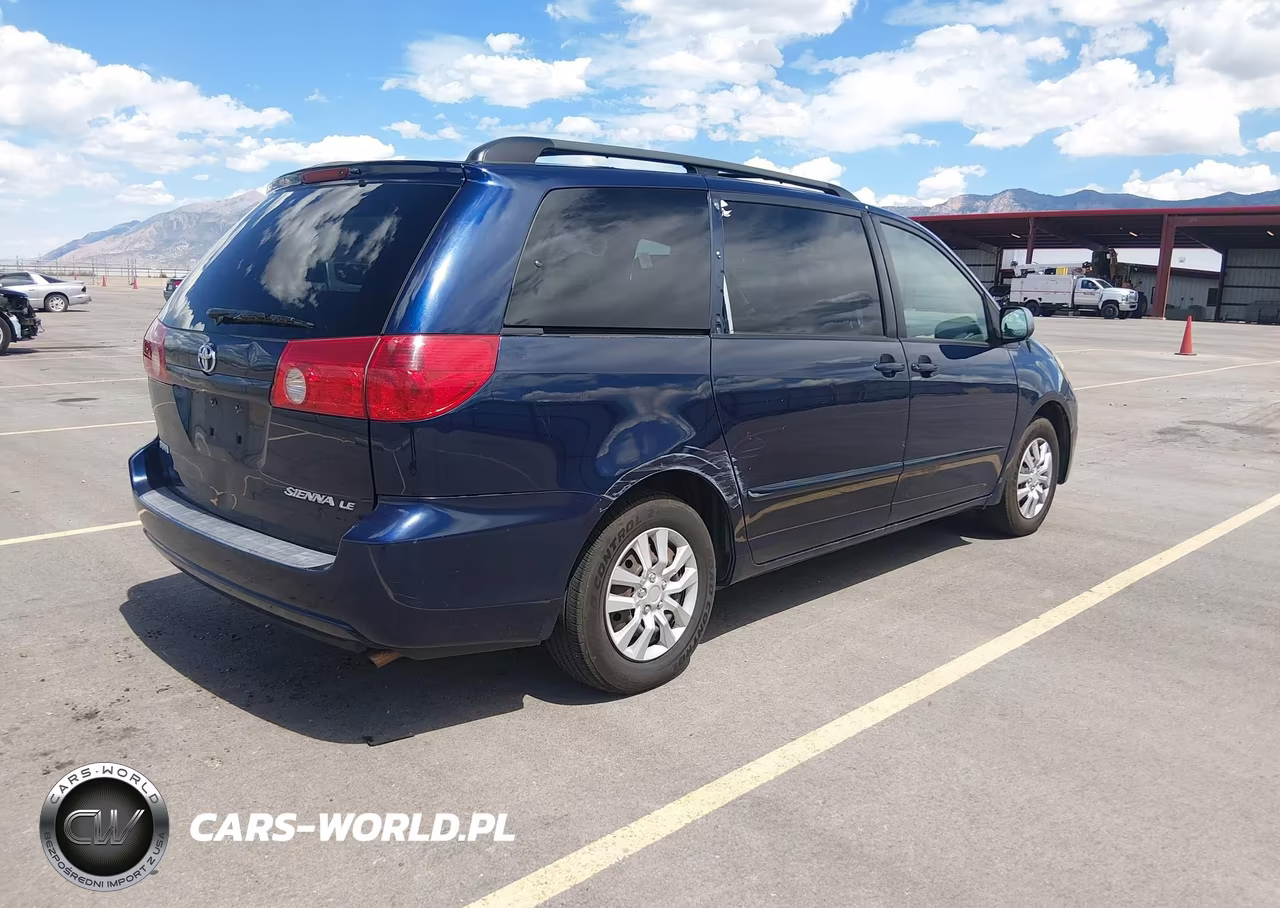 2007 Toyota Sienna Le VIN:5TDZK23CX7S002395 - 4