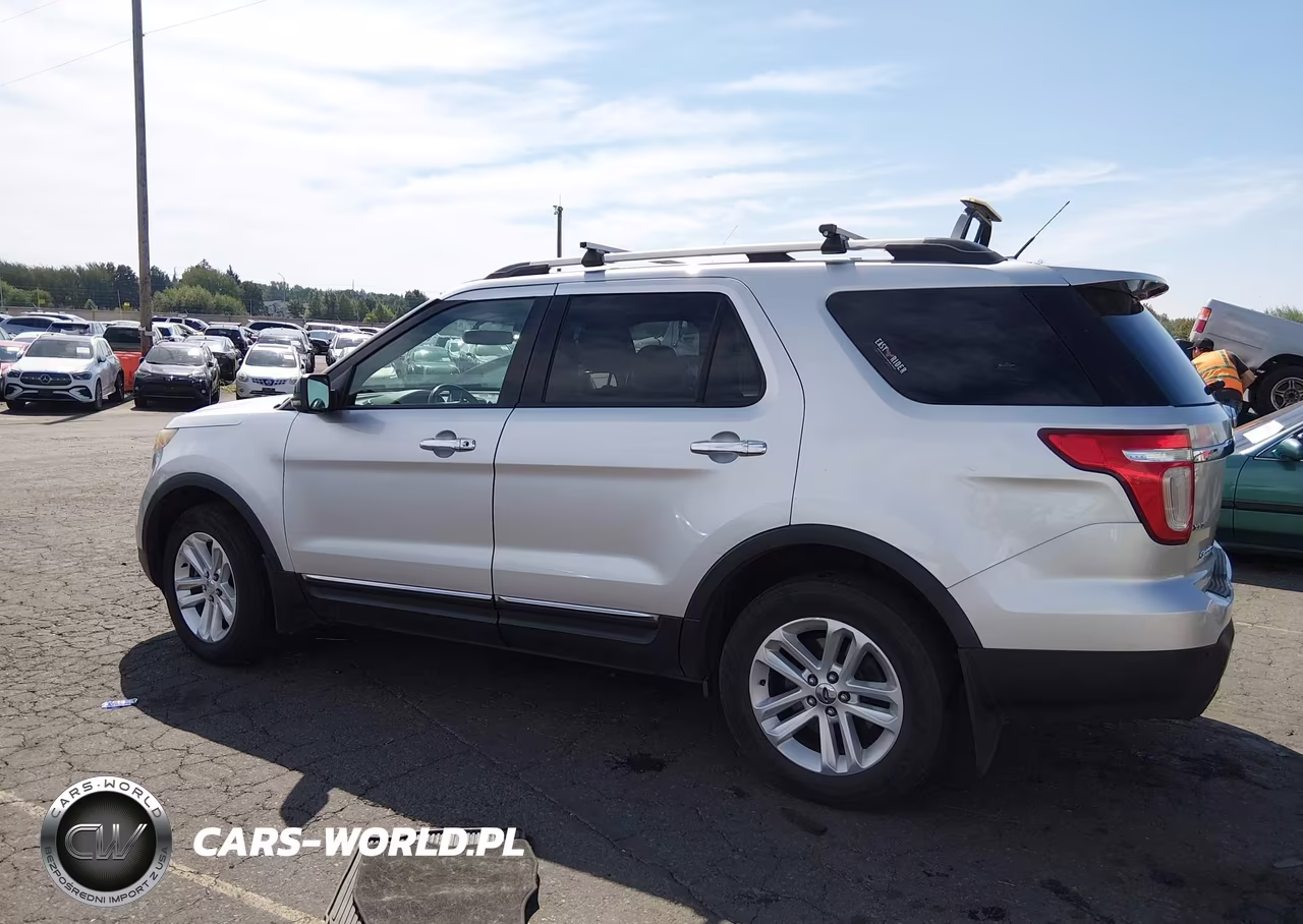2011 Ford Explorer Xlt VIN:1FMHK8D8XBGA77461 - 14