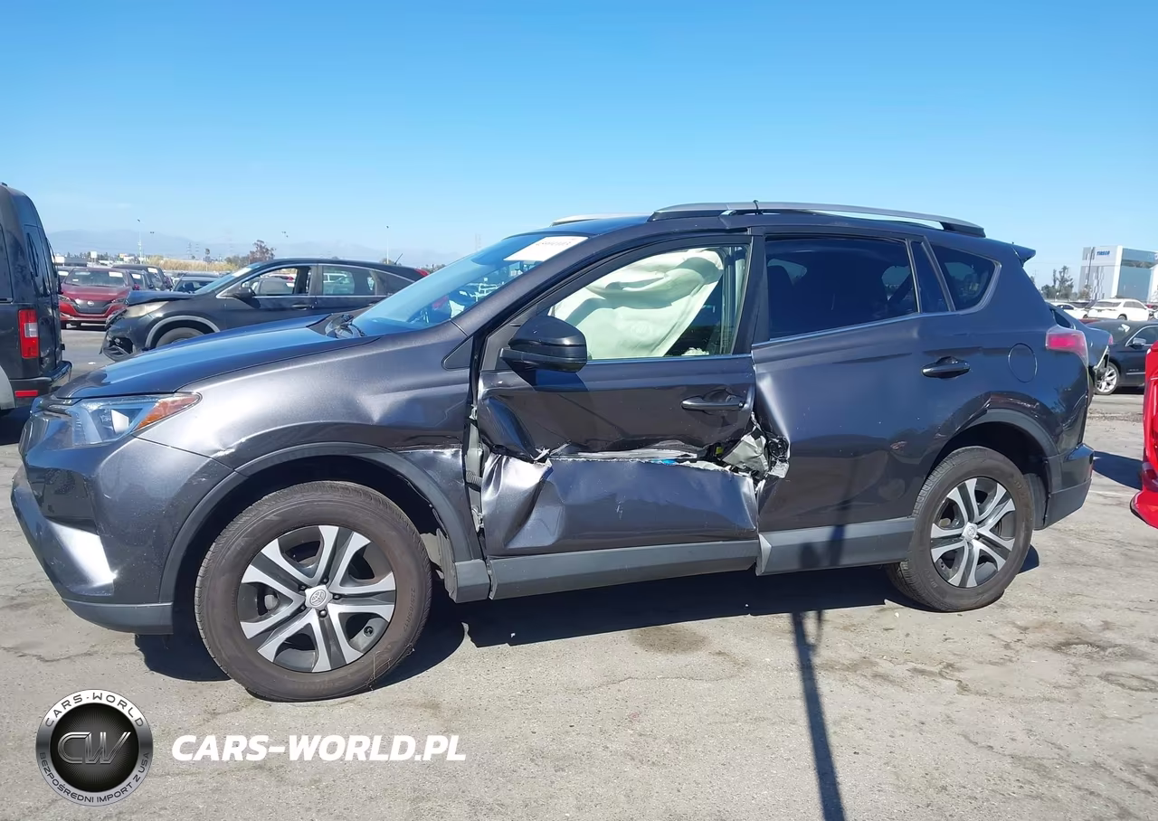 2018 Toyota Rav4 Le VIN:JTMZFREV2JJ168913 - 14