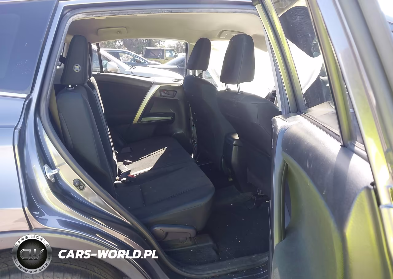 2018 Toyota Rav4 Le VIN:JTMZFREV2JJ168913 - 8