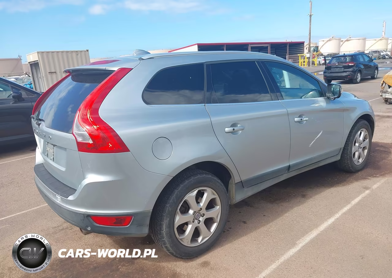 2013 Volvo Xc60 3.2-3.2 Platinum-3.2 Premier-3.2 Premier Plus VIN:YV4940DL2D2379400 - 4