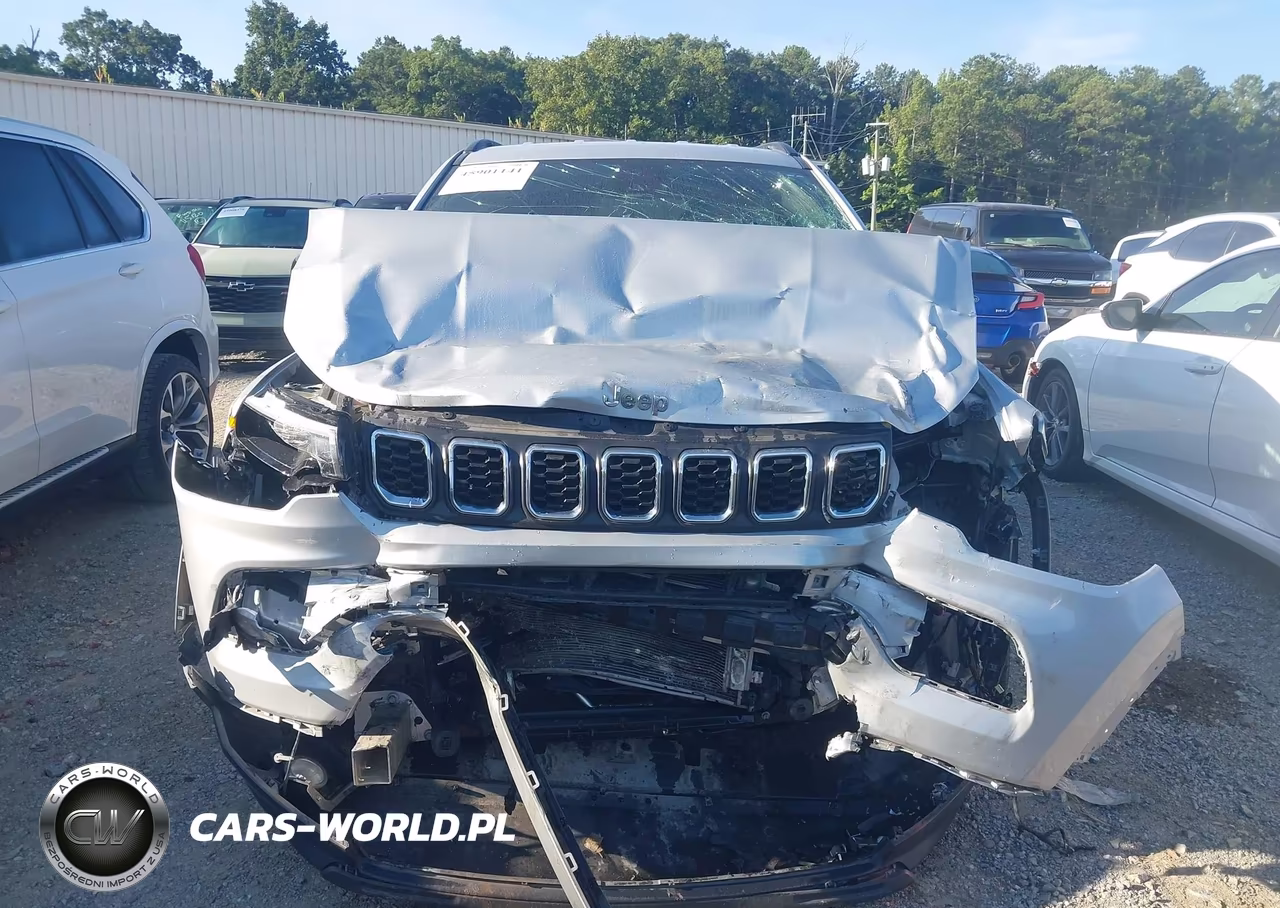 2024 Jeep Compass Latitude 4X4 VIN:3C4NJDBN8RT117988 - 12