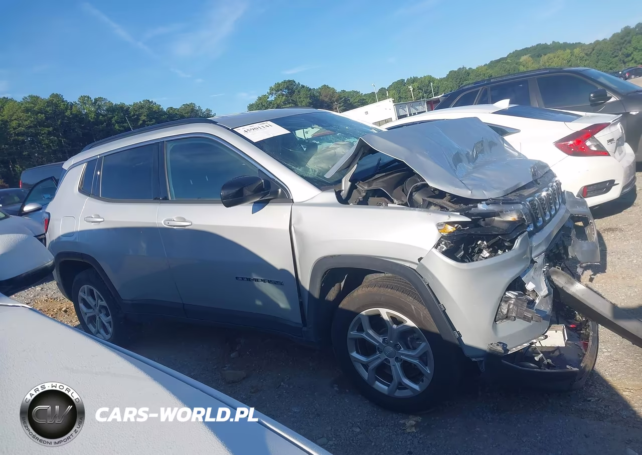 2024 Jeep Compass Latitude 4X4 VIN:3C4NJDBN8RT117988 - 13