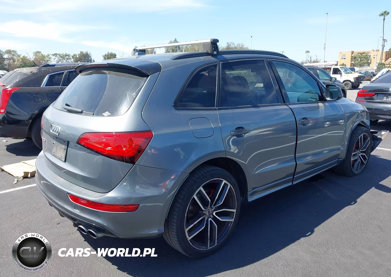 2017 Audi Sq5 3.0T Premium Plus VIN:WA1CCAFP1HA075563 - 4