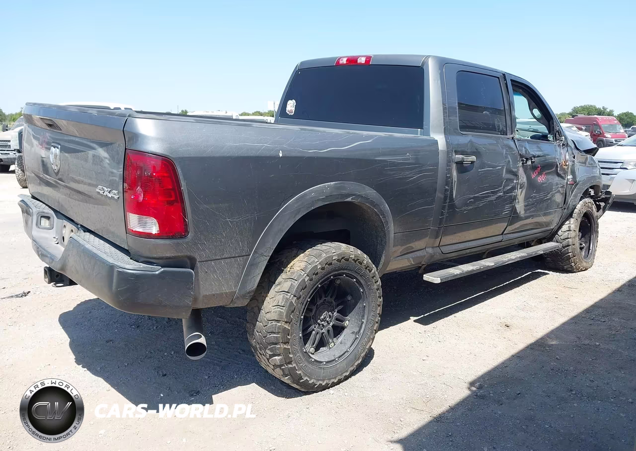 2013 Ram 2500 Tradesman VIN:3C6UR5CL6DG529813 - 4