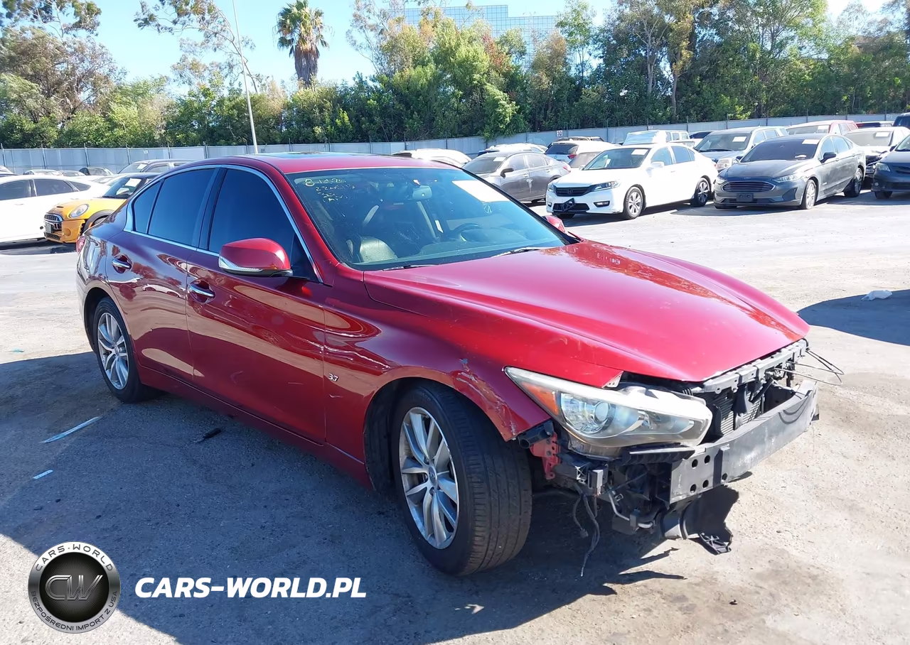 2015 Infiniti Q50 Premium