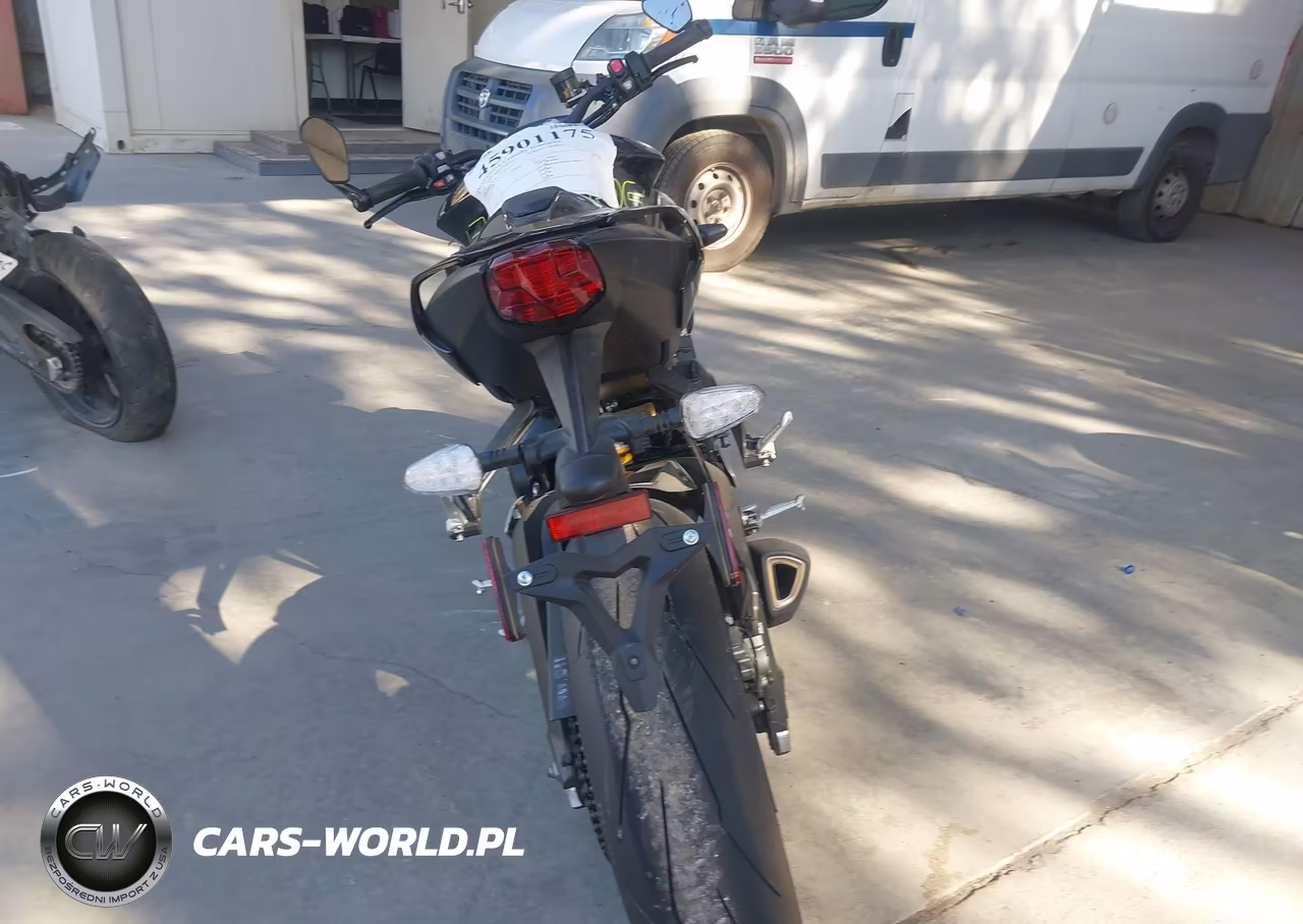 2025 Triumph Motorcycle Street Triple 765 Rs VIN:SMTA614K9STCG5313 - 6