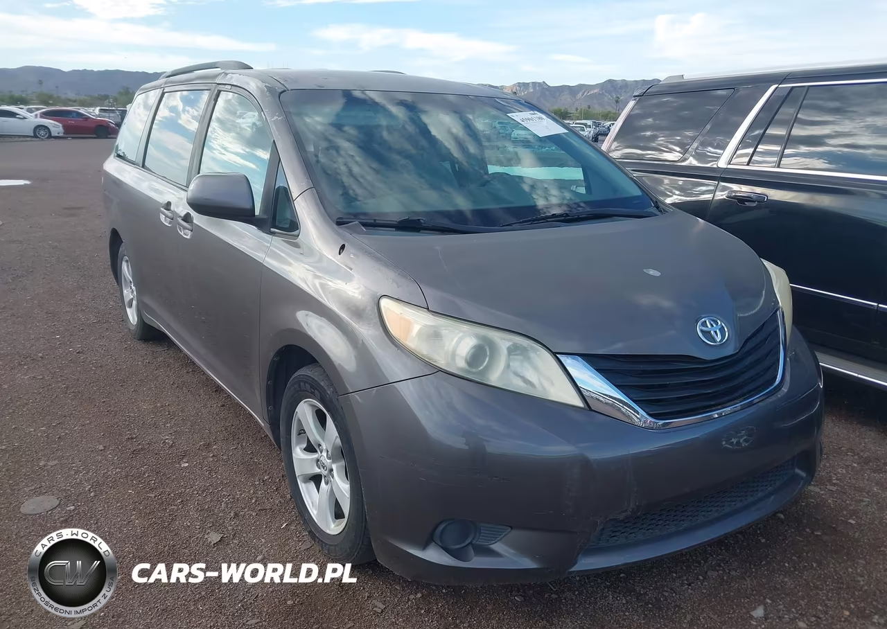 2011 Toyota Sienna Le V6