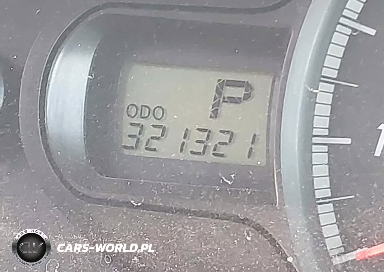 2011 Toyota Sienna Le V6 VIN:5TDKK3DC5BS005395 - 15