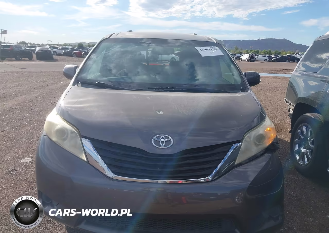 2011 Toyota Sienna Le V6 VIN:5TDKK3DC5BS005395 - 6