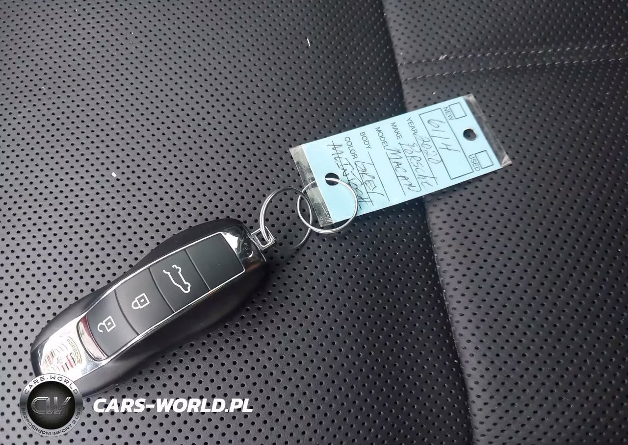 2020 Porsche Macan S VIN:WP1AB2A59LLB31417 - 11