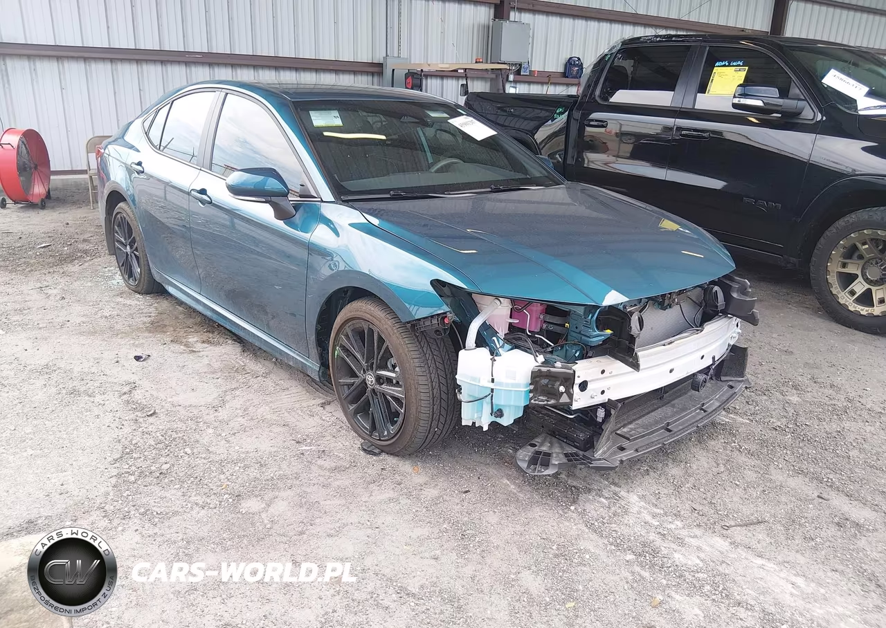 2025 Toyota Camry Se – zdjęcie 1 z 16