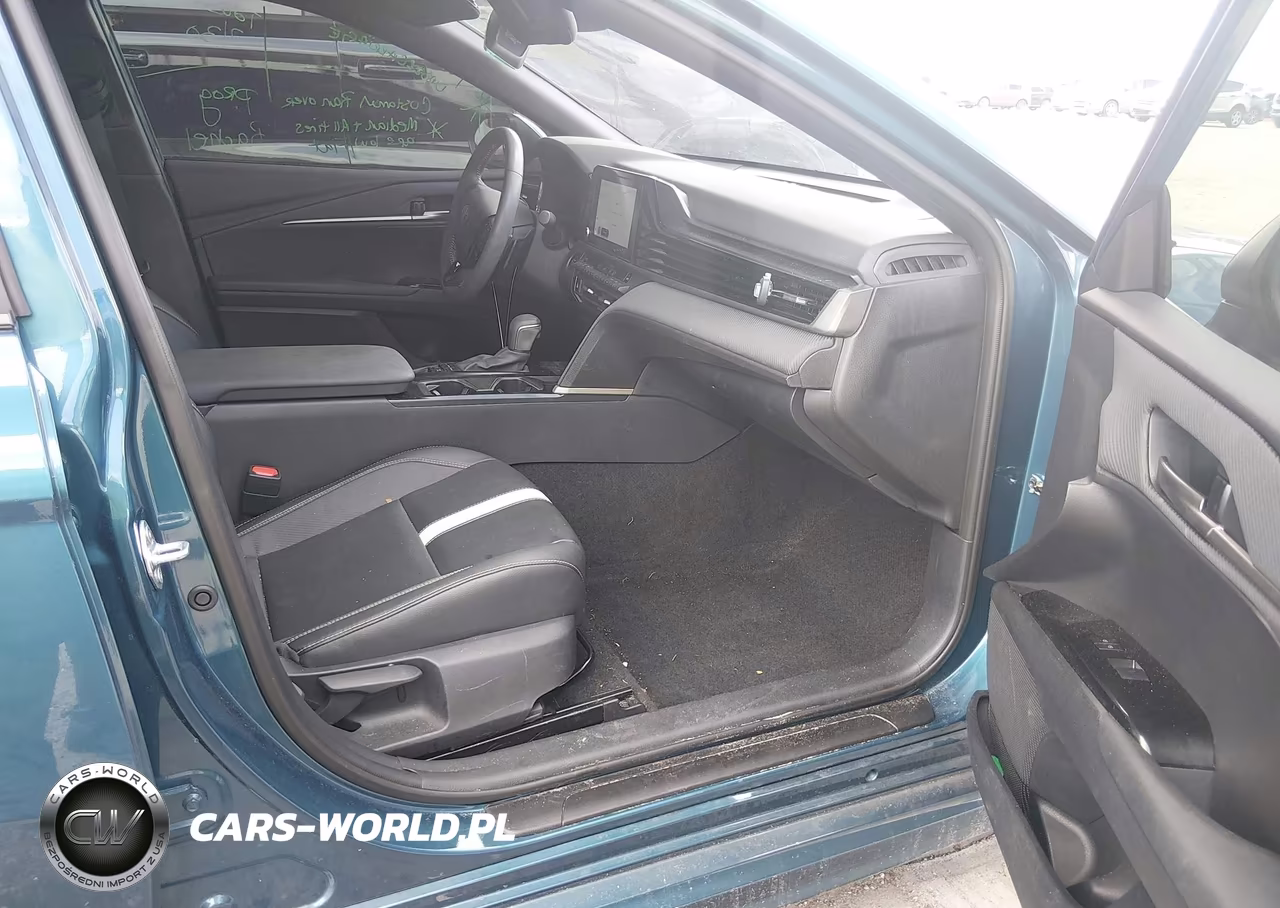 2025 Toyota Camry Se VIN:4T1DAACK9SU625117 - 5