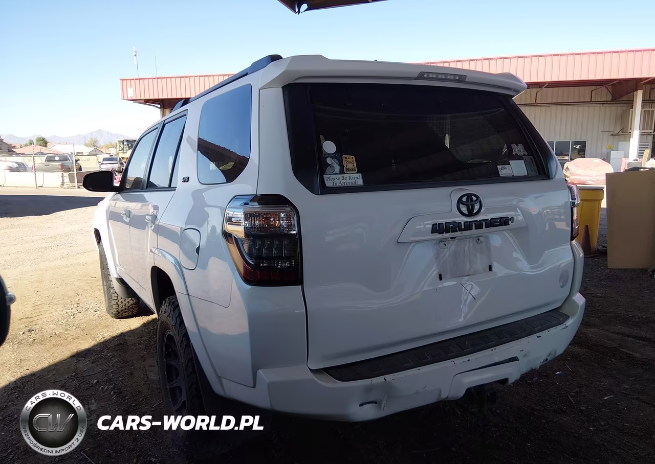 2015 Toyota 4Runner Sr5 VIN:JTEBU5JR8F5220694 - 3