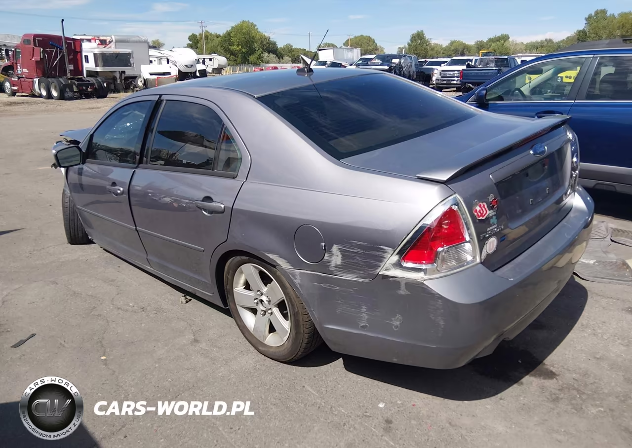 2007 Ford Fusion Se VIN:3FAHP07117R260517 - 3