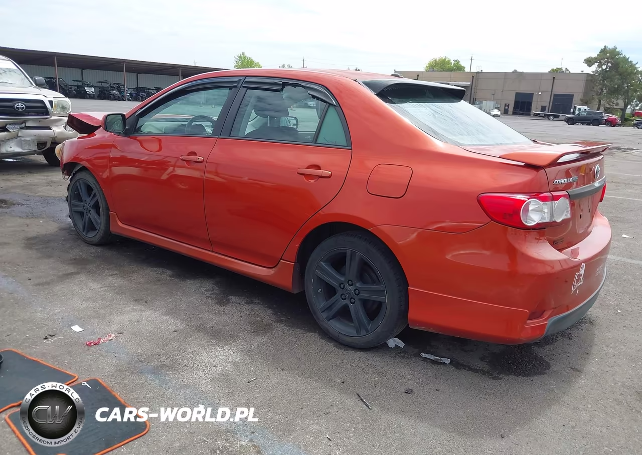 2013 Toyota Corolla S Special Edition VIN:2T1BU4EE7DC072785 - 3