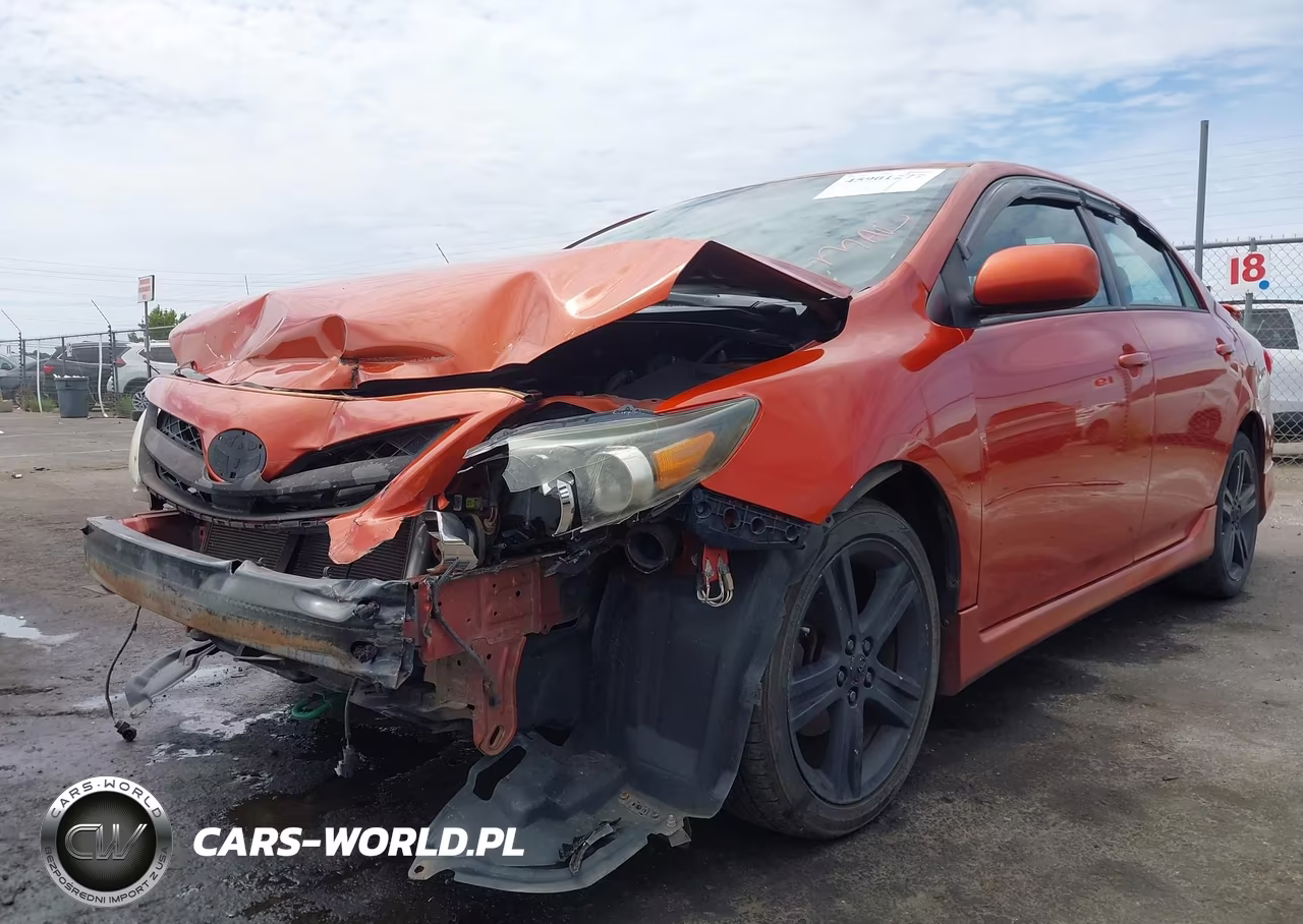 2013 Toyota Corolla S Special Edition VIN:2T1BU4EE7DC072785 - 6