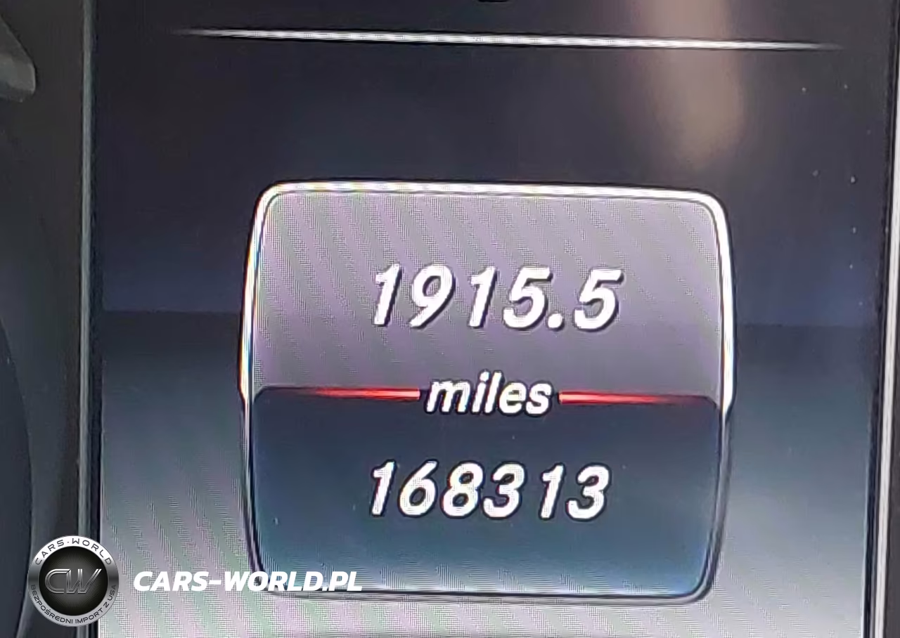 2015 Mercedes-Benz C 300 4Matic VIN:55SWF4KB9FU012025 - 16