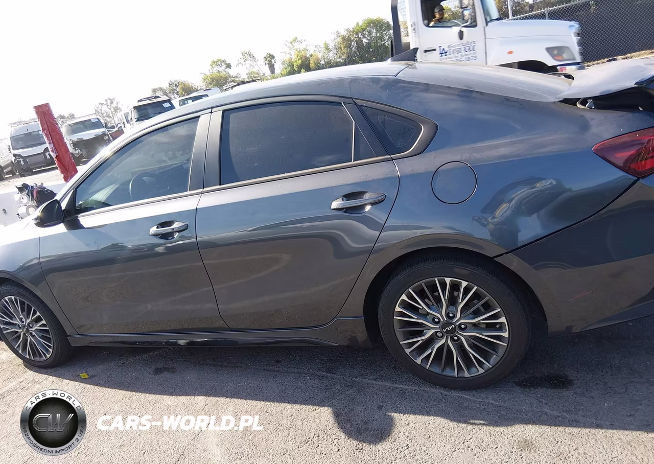 2024 Kia Forte Gt-Line VIN:3KPF54AD0RE755450 - 14