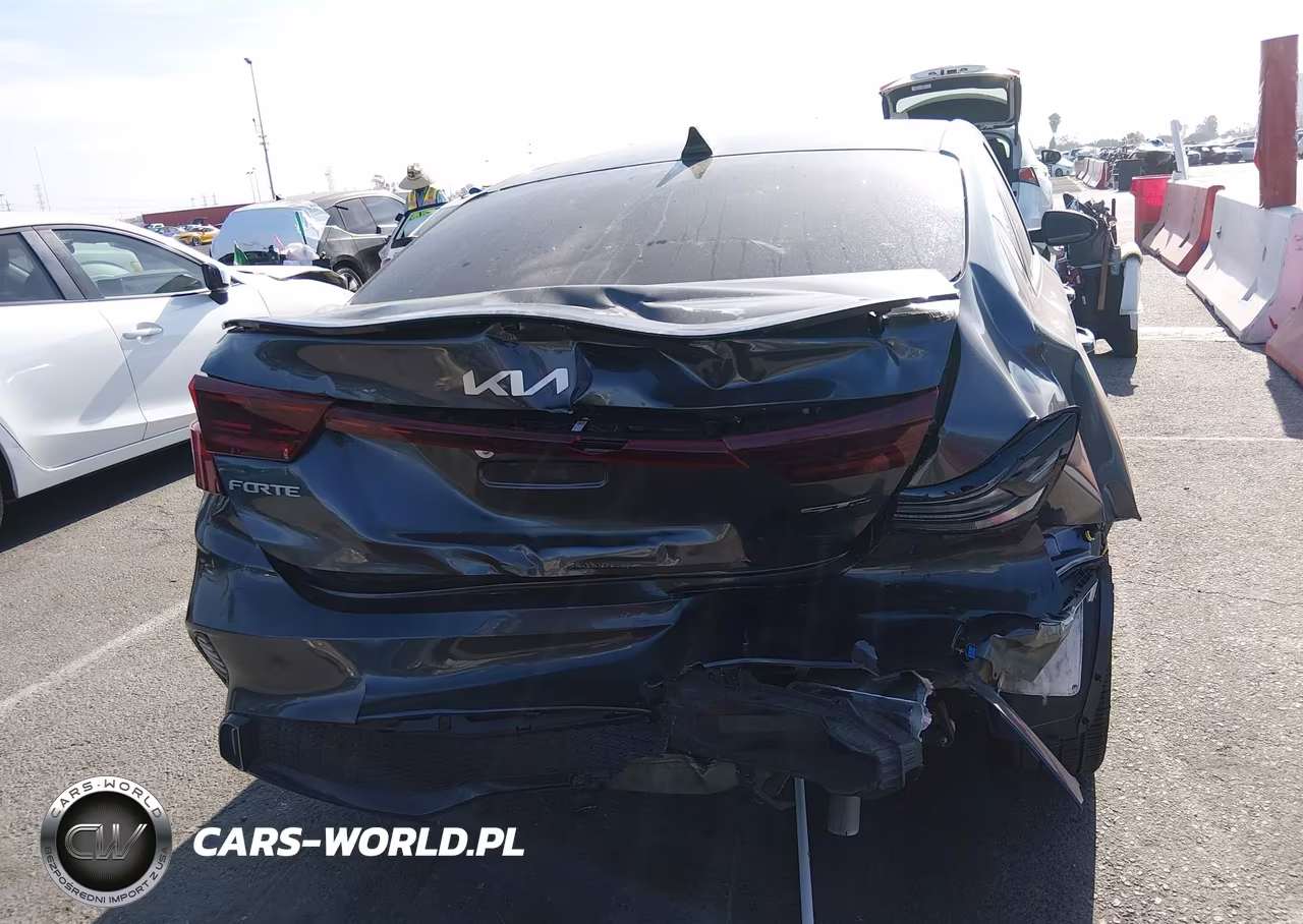 2024 Kia Forte Gt-Line VIN:3KPF54AD0RE755450 - 16