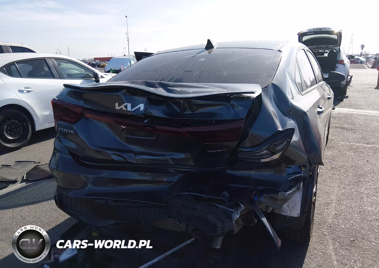 2024 Kia Forte Gt-Line VIN:3KPF54AD0RE755450 - 6
