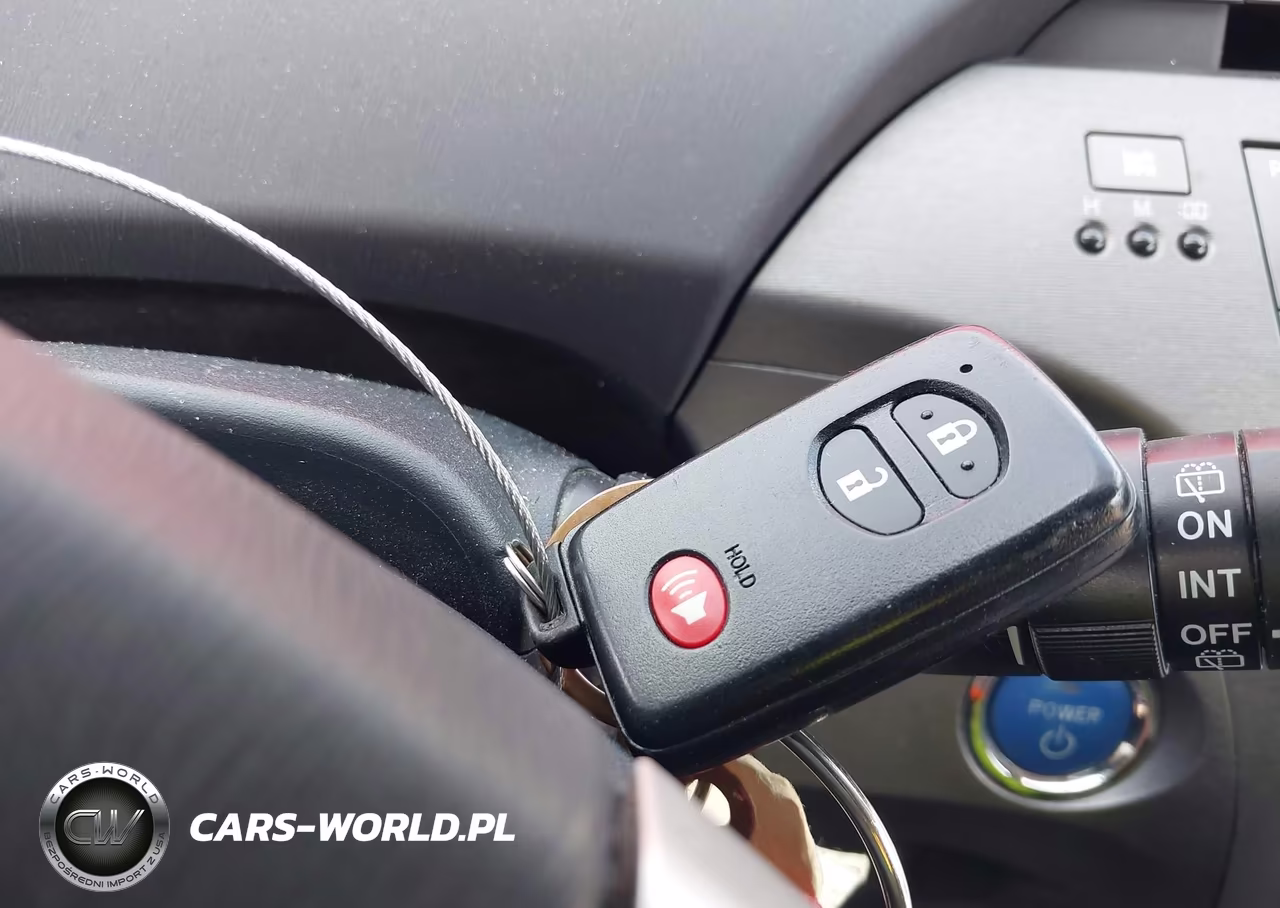 2015 Toyota Prius Three VIN:JTDKN3DU7F2001104 - 11