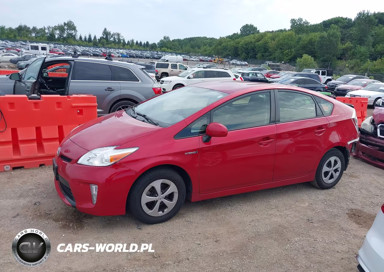 2015 Toyota Prius Three VIN:JTDKN3DU7F2001104 - 14