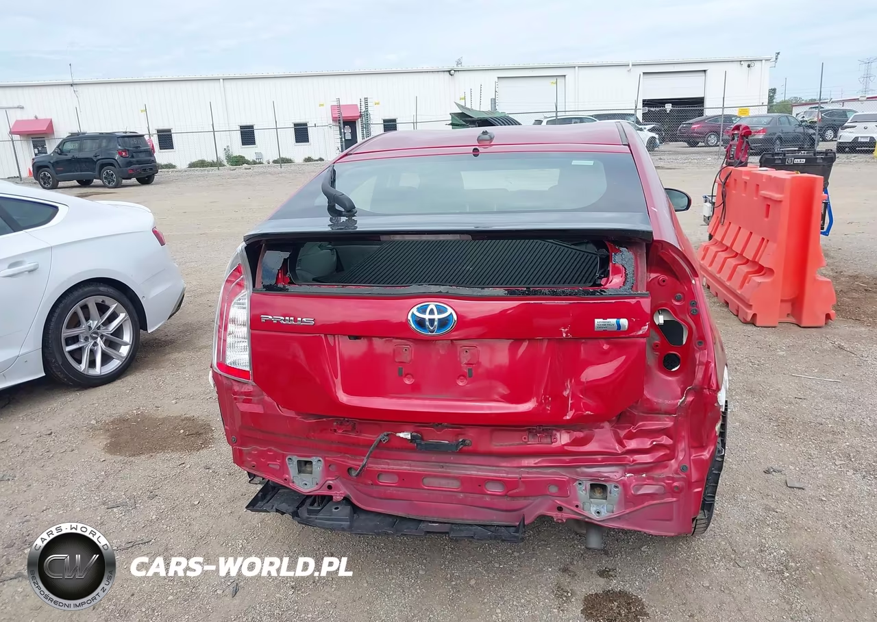 2015 Toyota Prius Three VIN:JTDKN3DU7F2001104 - 16