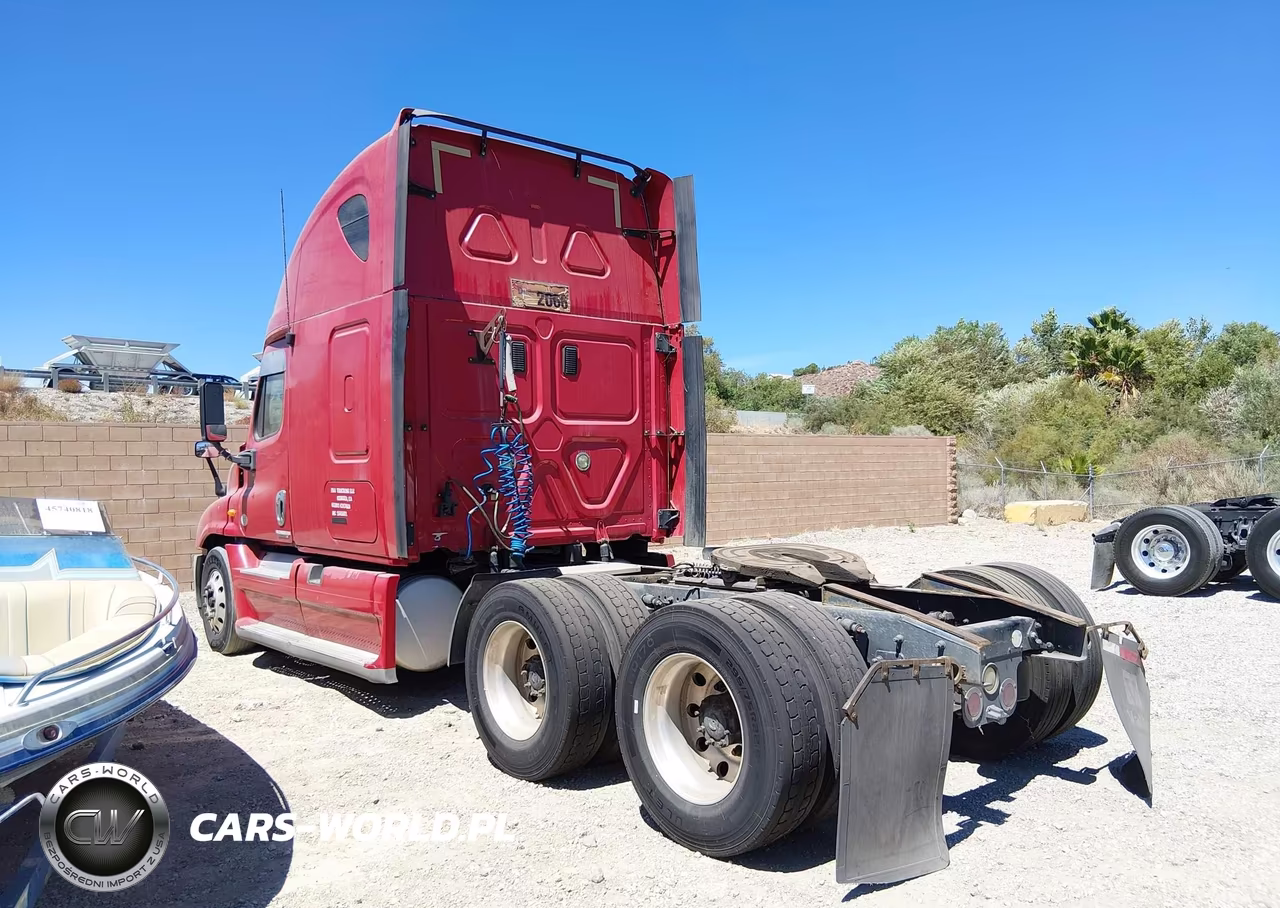 2012 Freightliner Cascadia 125 VIN:1FUJGLBG6CLBC8751 - 3
