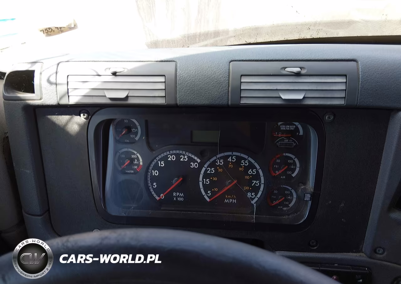 2012 Freightliner Cascadia 125 VIN:1FUJGLBG6CLBC8751 - 5