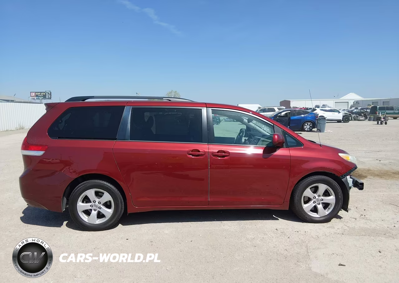 2014 Toyota Sienna Le V6 8 Passenger VIN:5TDKK3DC9ES441705 - 14